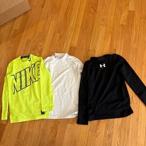Under armour youth boys medium cold gear tops